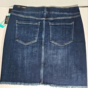 Liverpool Jeans Skirt Indigo  10  Pull On Dark Wash Denim raw hem
